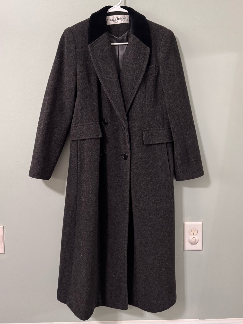 Vintage 80s 90s Mackintosh New England 100% Wool Gray Coat Chic Preppy Classic